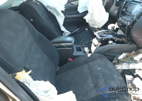 2015 Nissan Rogue Sv z USA, uszkodzony, nr VIN 5N1AT2MV1FC920736